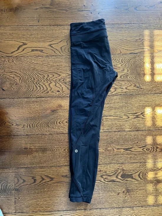 Lululemon Black Athletic Zip-Pocket Leggings - Picture 2 of 4